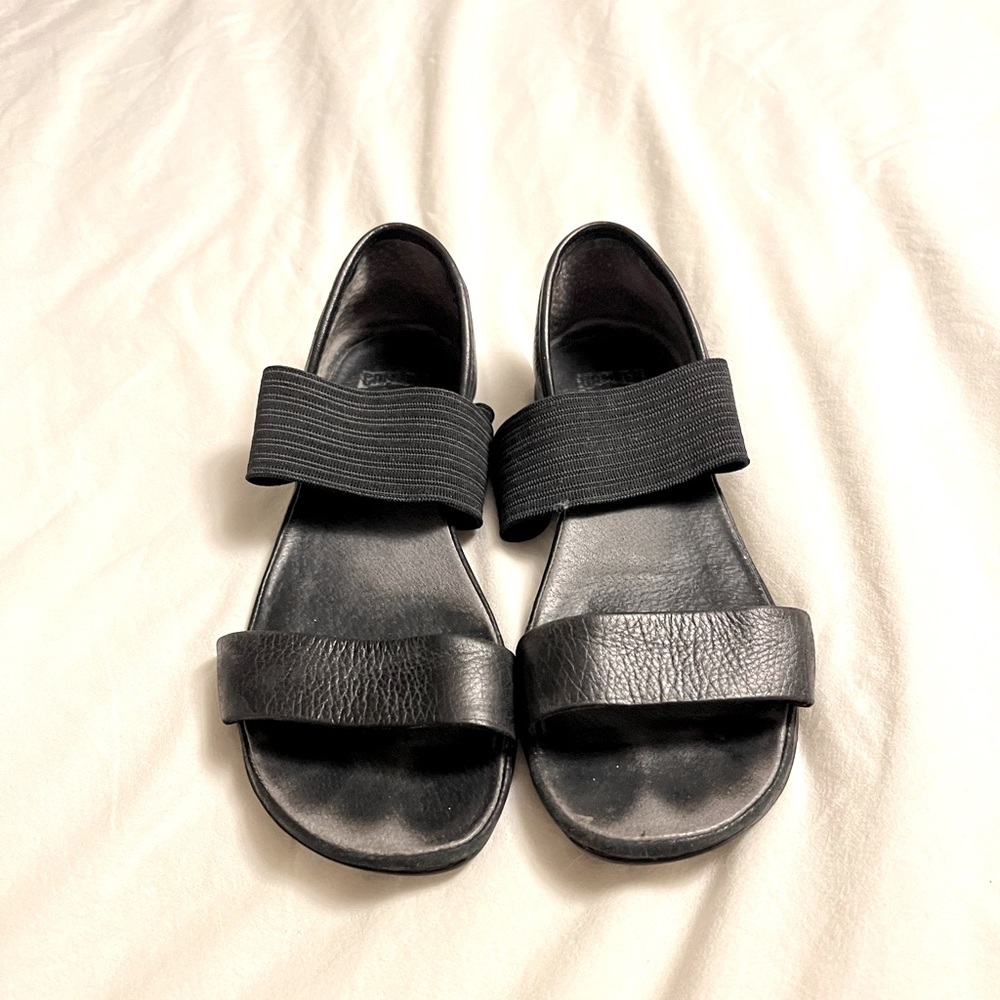Camper Nina Right Sandal